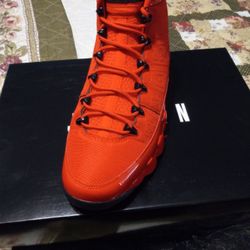 Jordan Chile SIZE 10 DS 