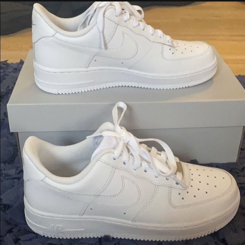 White Nike Air Force 1s 