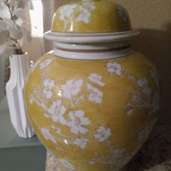 Gorgeous Ginger Jar 13 Inch Tall