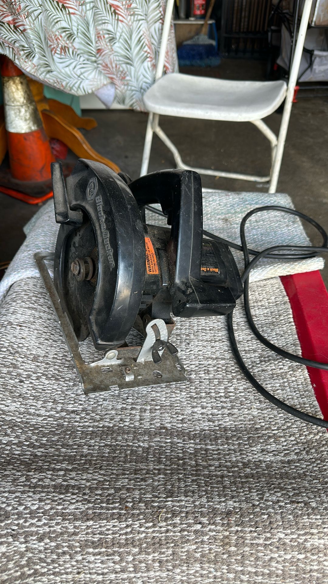 Black & Decker Saw