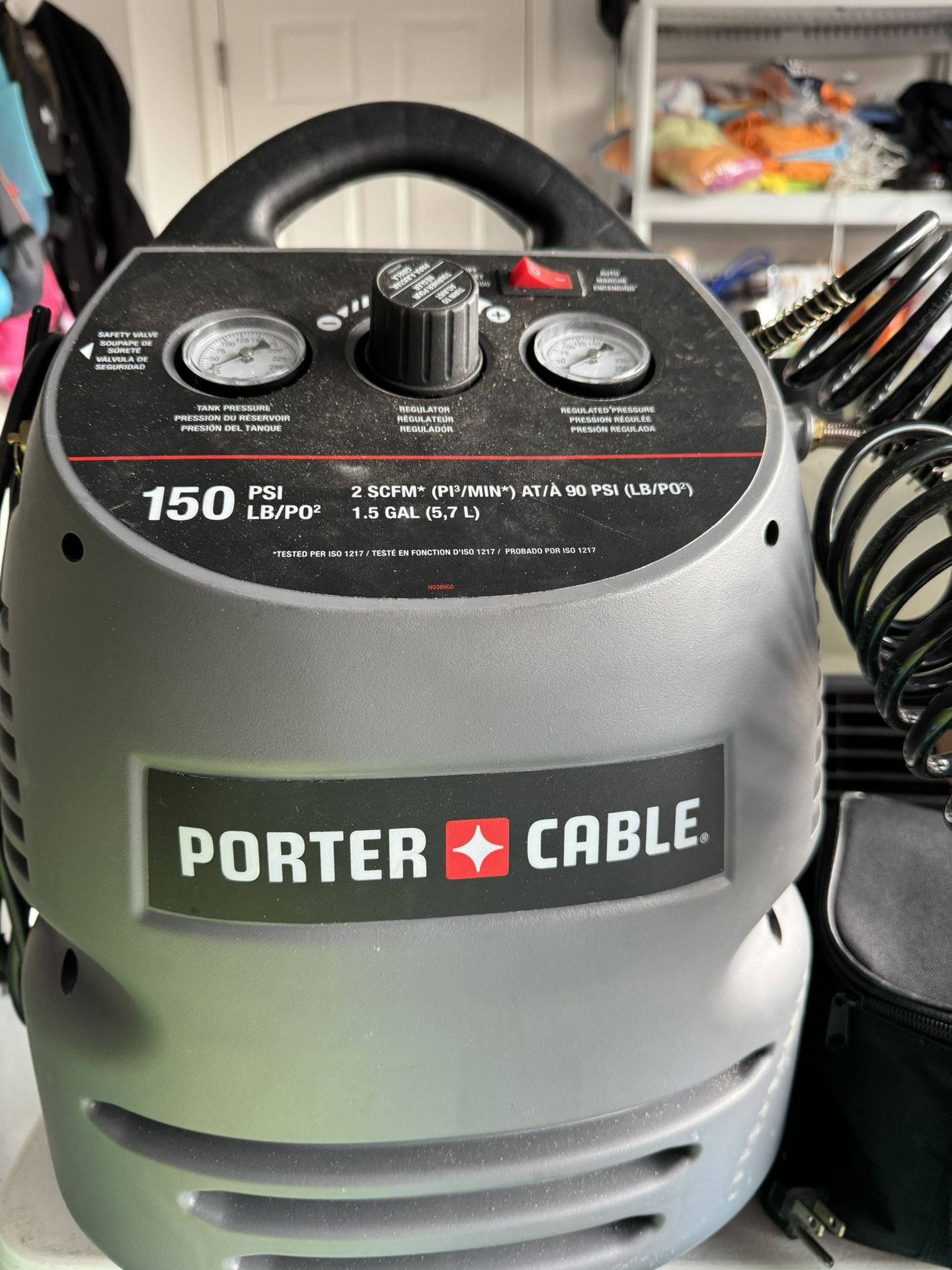 PORTER-CABLE CMB15 150 psi, 1.5 gal Oil-Free Fully Shrouded Compressor 