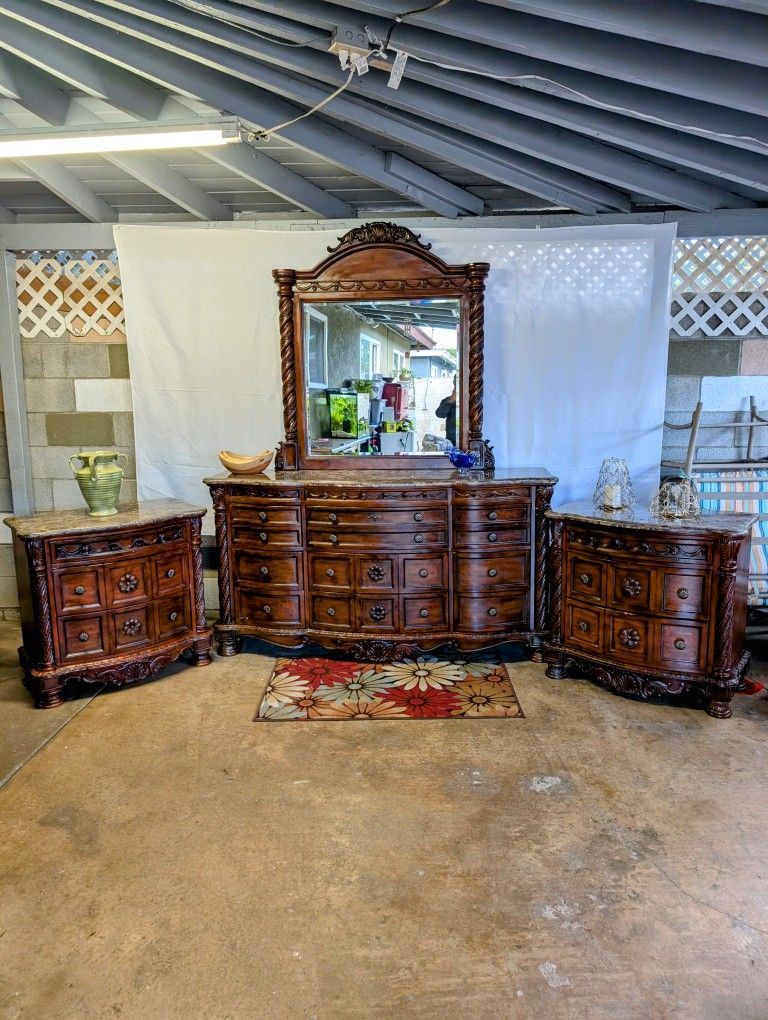 North Shore 9 Drawer Dresser Plus Mirror and 2 Nightstand 3 Drawers. Marble Top.