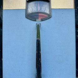 Vtg. Mid Century Continental Scale Powder Blue Bathroom