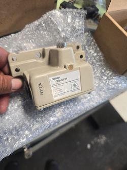 Micro Switch Omron Vb2121