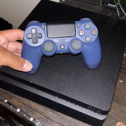 Playstation 4 Slim 1TB With Purple Fortnite limited edition Controller