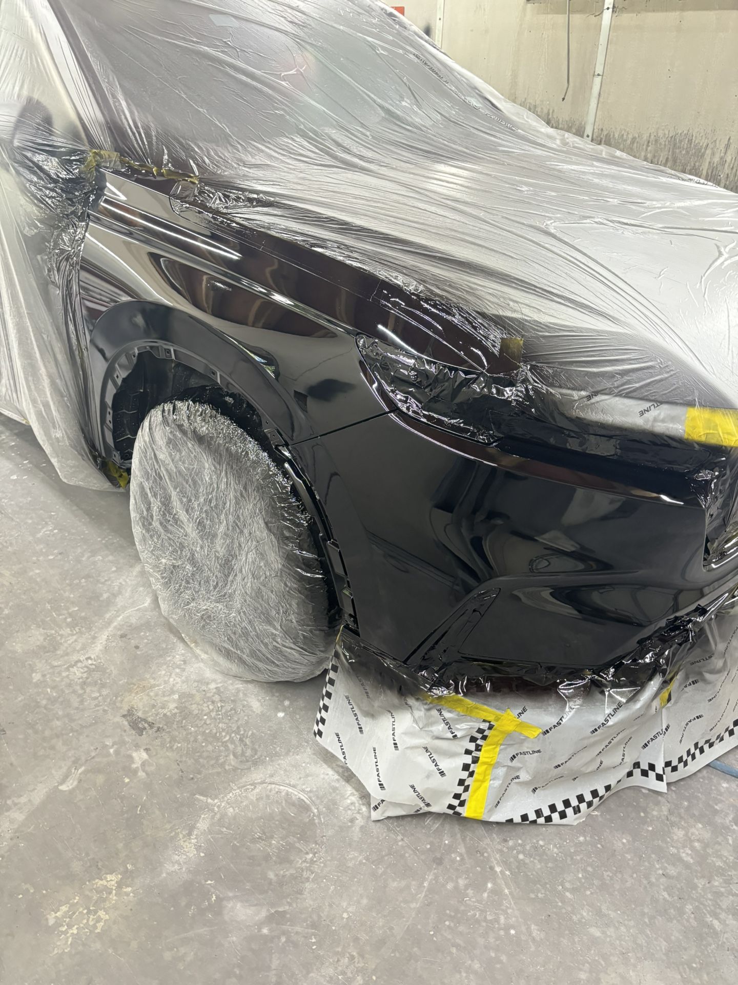 Body Work Repair Paint Shop / Hojalatero Pintura Enderezador