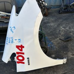 2012 - 2018 Toyota Prius V Fender Passenger Side White