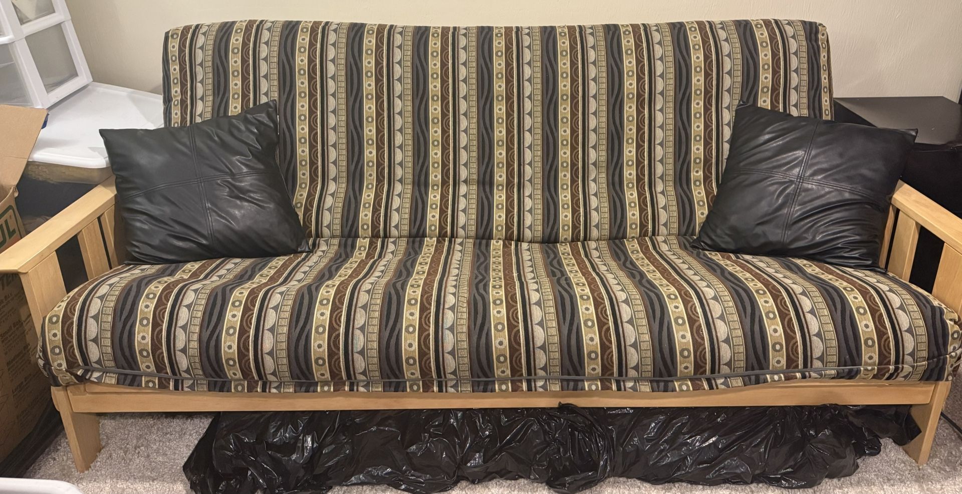 Futon Sofa / Sleeper
