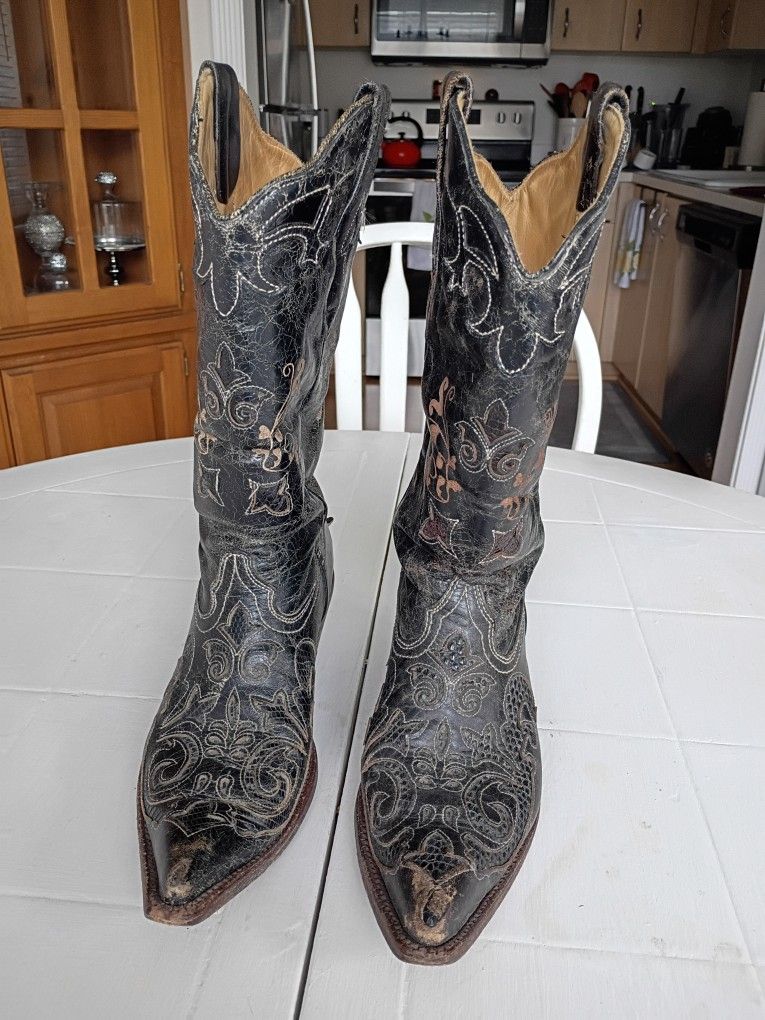 Women's Corral Cowboy Boots Size 7.5