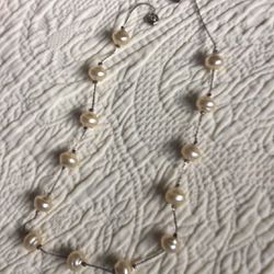 16 inch mother of pearl choker necklace approximately made in the 1920s