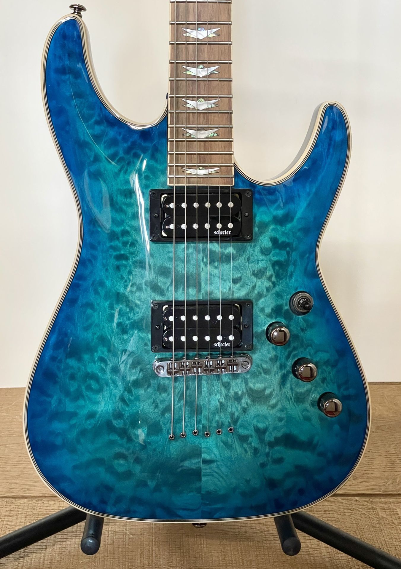 Schecter Guitar Research Omen Extreme6 for Sale in Los Angeles, CA OfferUp