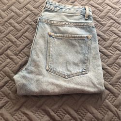 Women Mom Jeans Size 26 Used