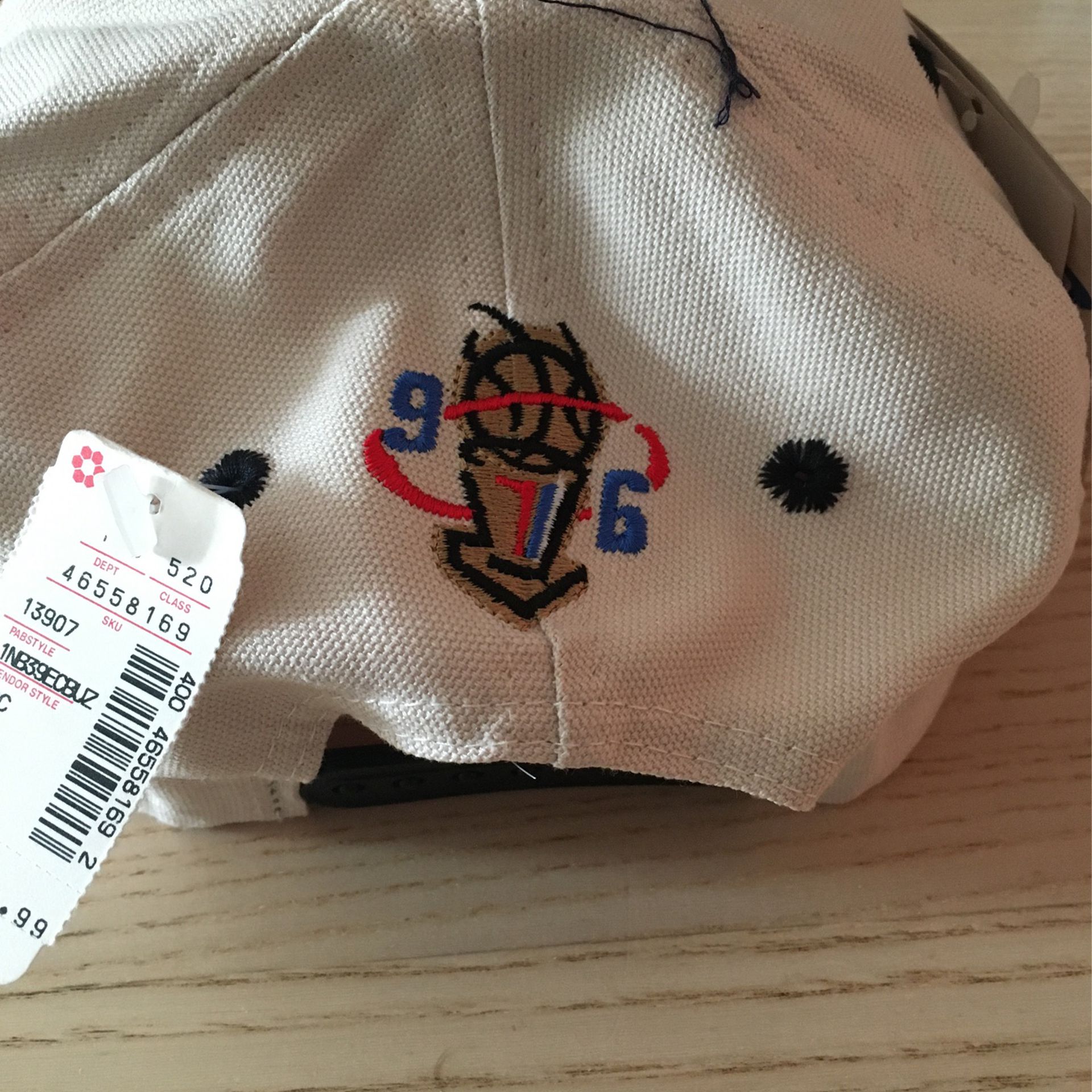 Chicago Bulls Vintage 1997 NBA Champions Logo Athletic Locker Room Snapback  for Sale in Chicago, IL - OfferUp