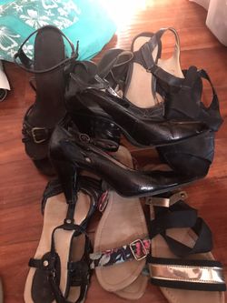 Shoe size 9 used all fir $3