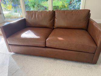 Pottery Barn Pacifica Square Arm Leather Loveseat 69" Top Grain Leather/Excellent Condition/like new
