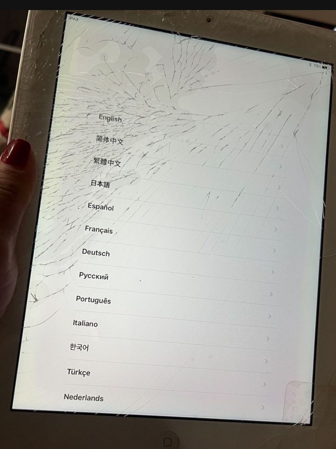 Pre Owner Good Conditions Wor Perfect ( Need Screen Repair) IPad 4 Th Generation $60 🎈