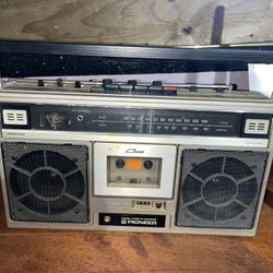 Pioneer SK-11 AM FM Tape Radio Boombox Stereo