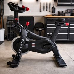 Indoor Spin Bike (Peloton Style) – CycleBar Studio Bike