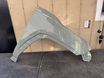 2019 2020 2021 2022 2023 2024 TOYOTA RAV4 RIGHT SIDE FENDER OEM USED