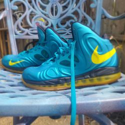 Nike Air Max Hyperposite, Men's Size 9 US Size In Blue