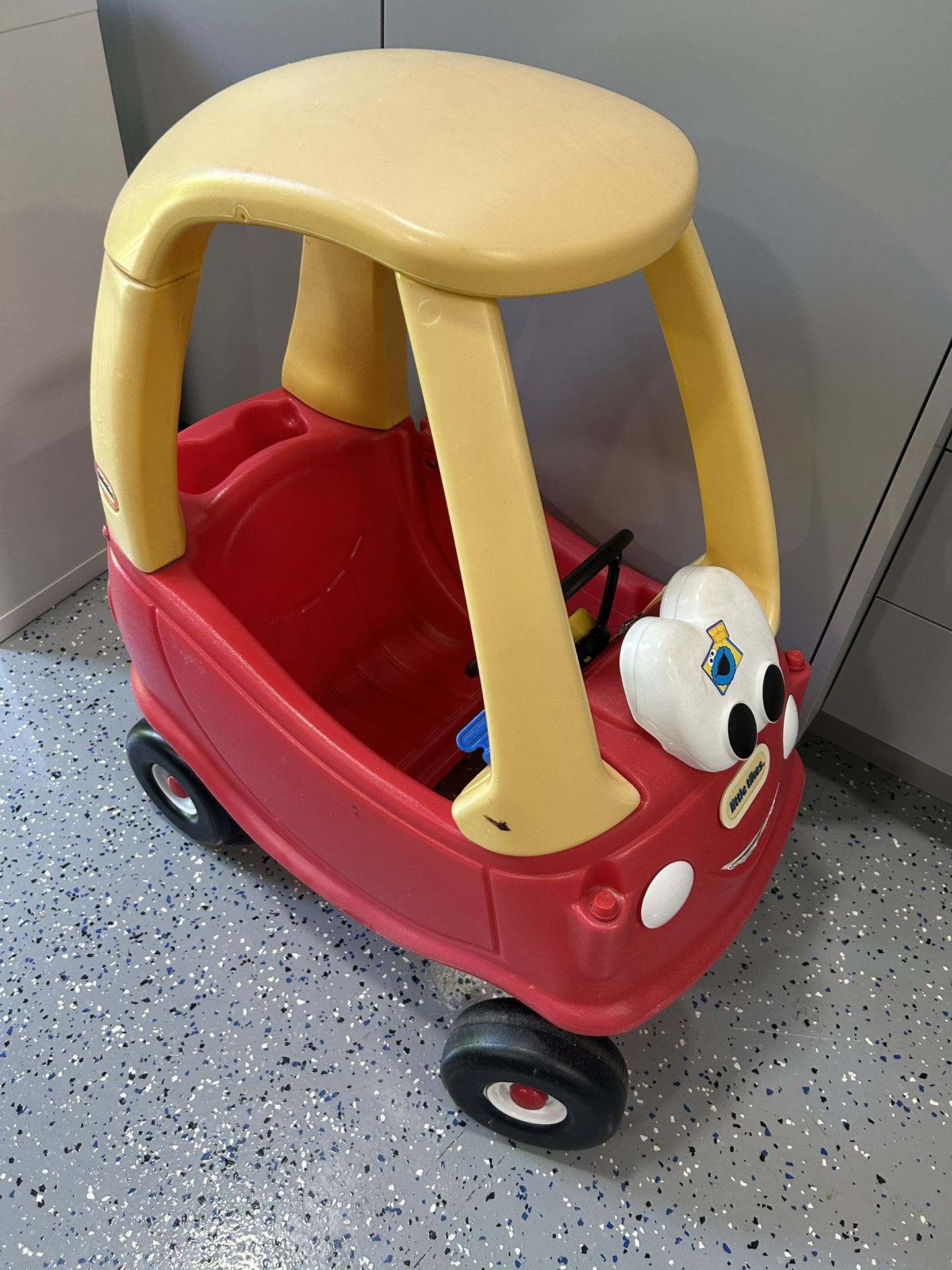 Little Tikes Cozy Coupe