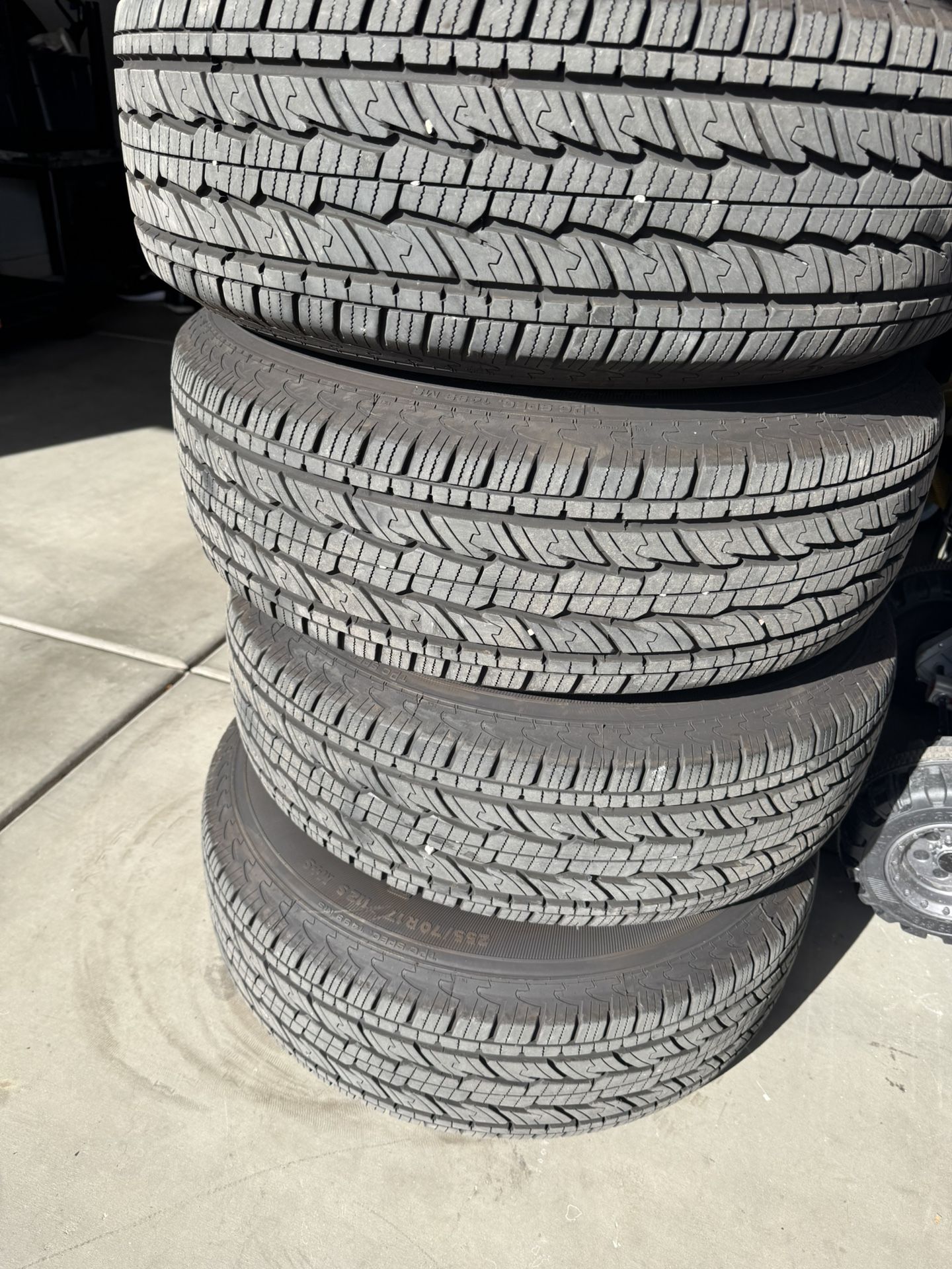 Brand New Tires 255./170 R 17 112 S General Grabber