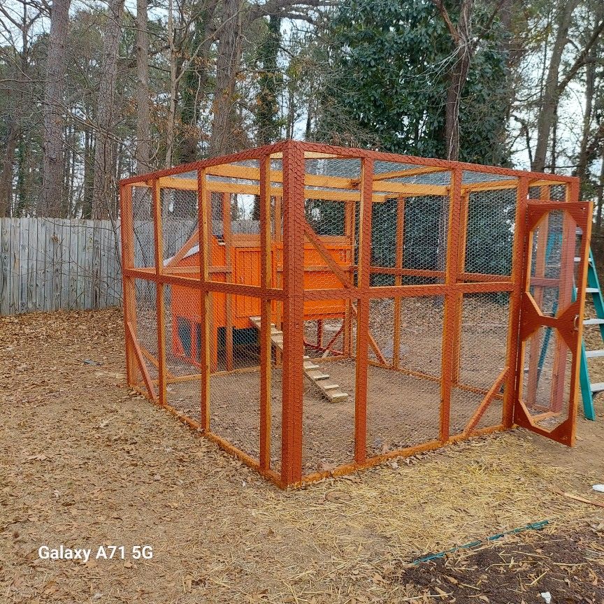Chiken Coop 10'X10' We Built On Site