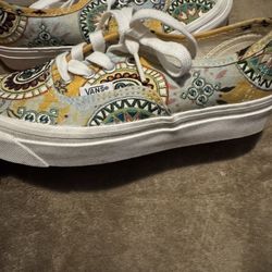New Vans Size 3.5