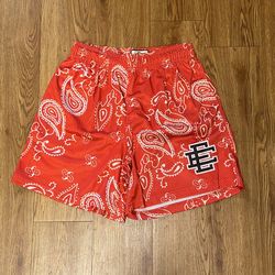 E.E Red bandana print shorts Size M