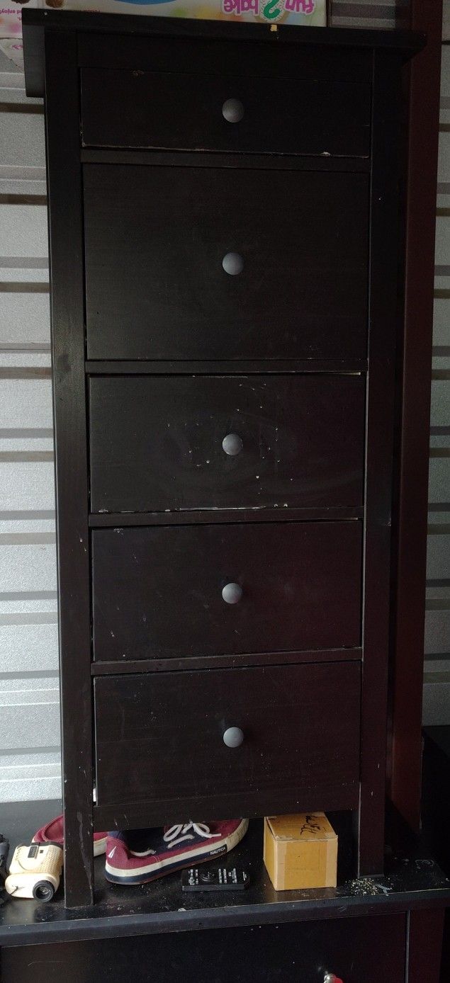 Furniture Dressers