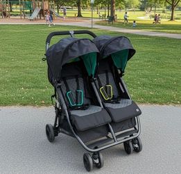 Baby Trend Lightweight Double Stroller! Seats recline, easy to fold. Great condition!