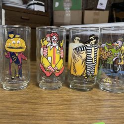 Vintage McDonald’s Character Glasses (5)