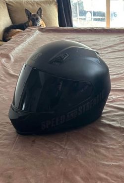 Motorcycle helmet