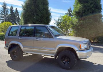 2002 Isuzu Trooper 4x4