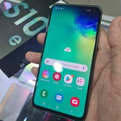 Samsung Galaxy S10e, 128GB,  Factory Unlocked.  Excellent Condition.  Like New 