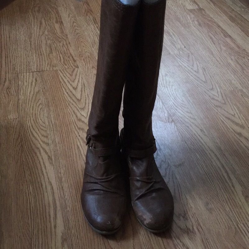 Bakers riding boots size 8