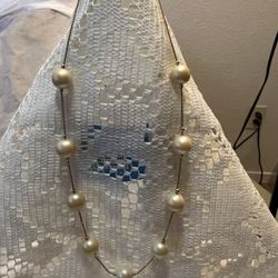 Fancy Faux Pearl Necklace With Gold Tinted Chain and Clasp
