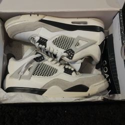 Jordan 4 Military Blacks