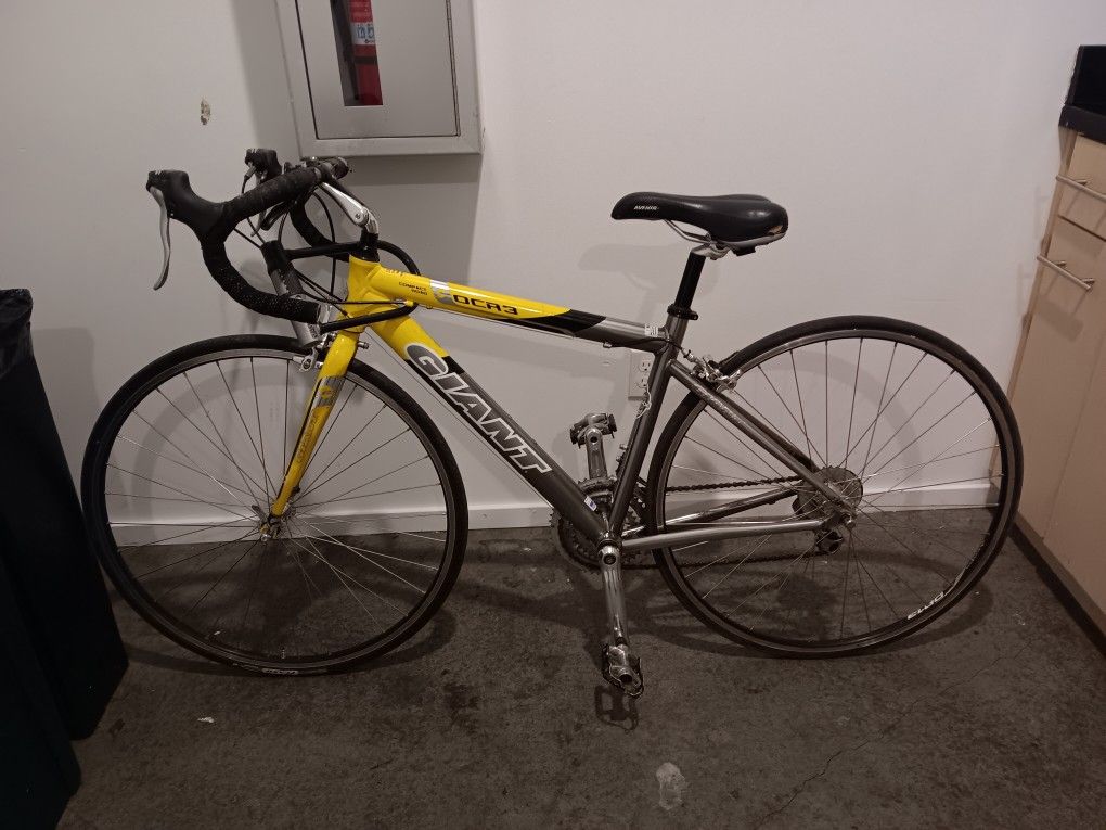 Giant Ocr3 Size SGiant OCR3 Racing Road Bicycle