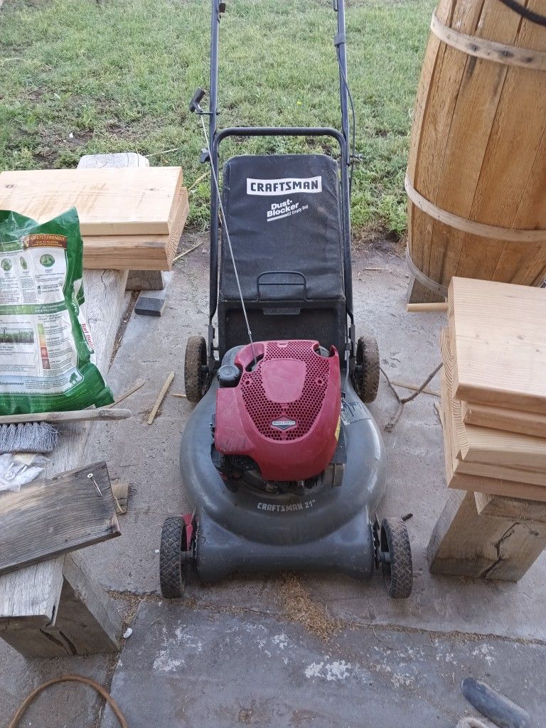 Craftsman 21" Gas Lawn Mower 