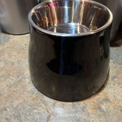 Large dog elevated bowl. Water bowl. Food bowl. 