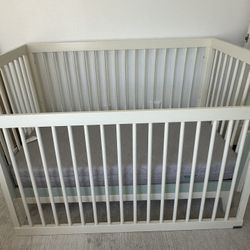 dadada Baby soho crib + Newton Baby Mattress