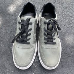 Rivoli Sneaker
