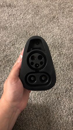 Electric vehicle adapter/ Tesla