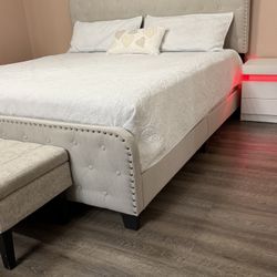 King Bedroom Set – Complete Set – $600