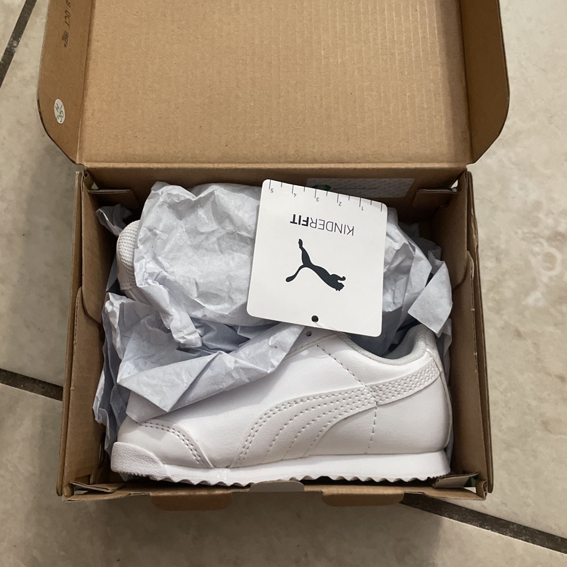 Puma All White toddler 6c