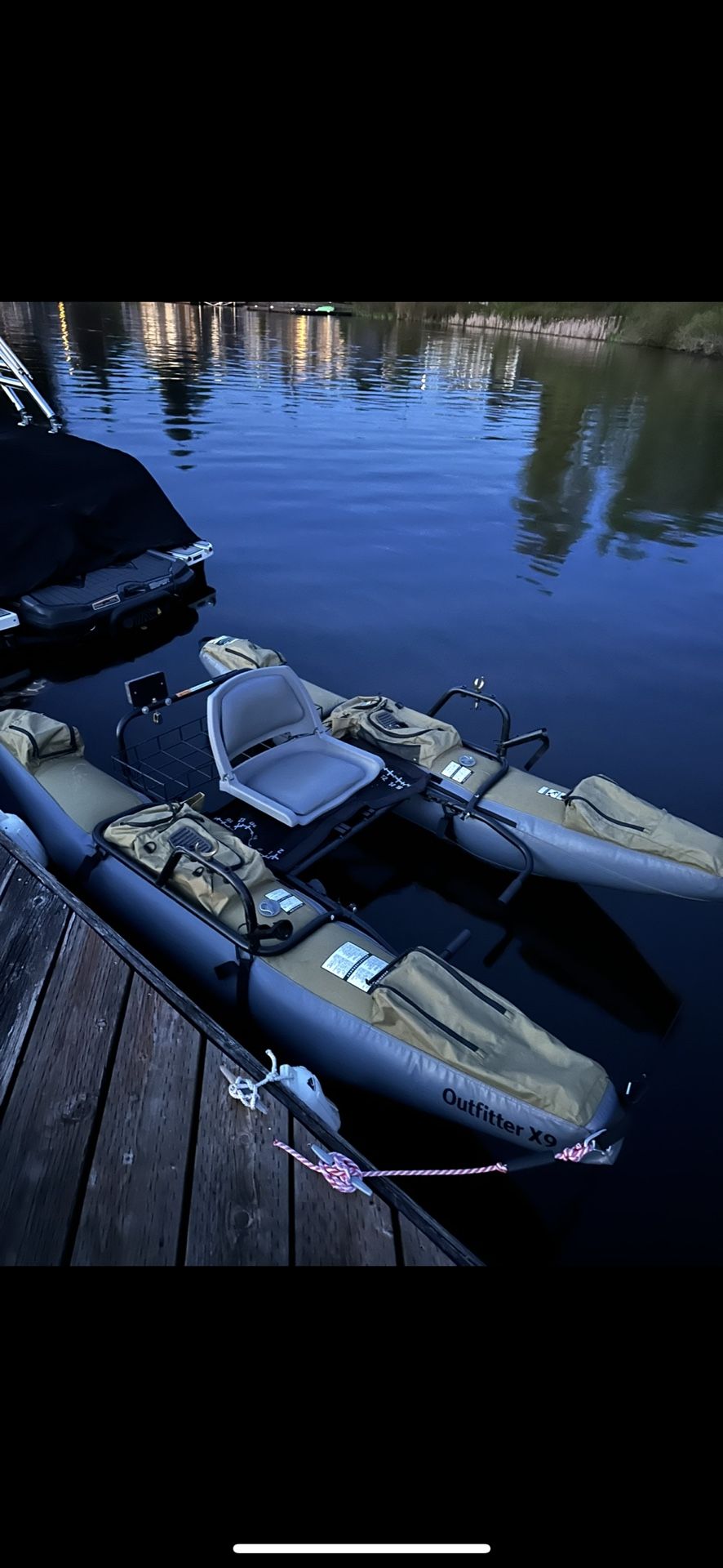 Pontoon Fishing Boat