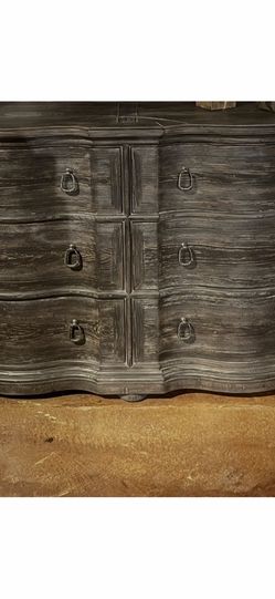 Bernhardt Dresser