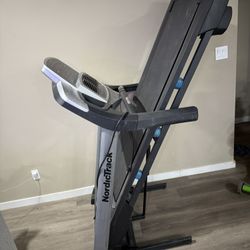Treadmill 