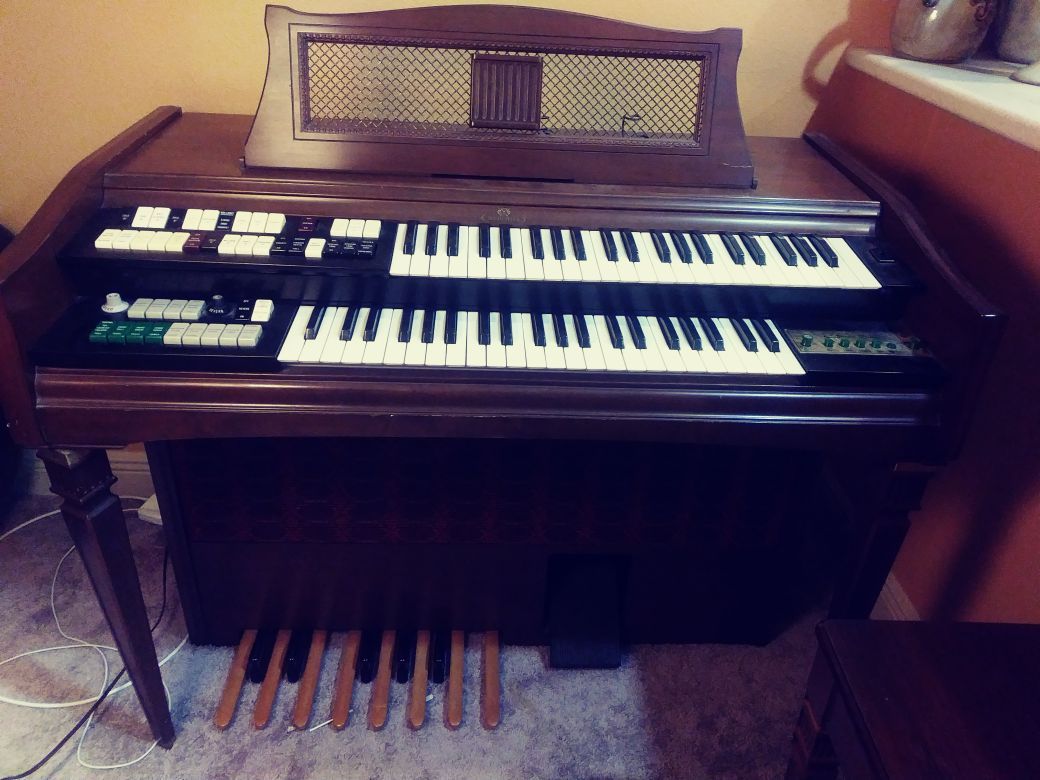 Wurlitzer 4075-R Organ
